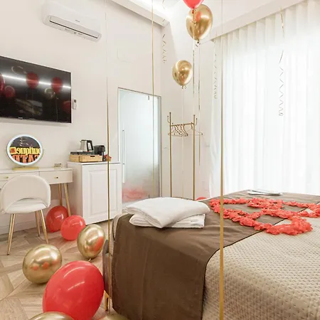 לינה וארוחת בוקר Boutique Teatro 4*