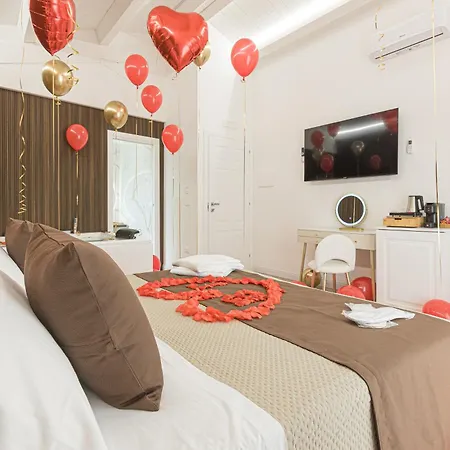Boutique Teatro Nocleg ze śniadaniem 4*